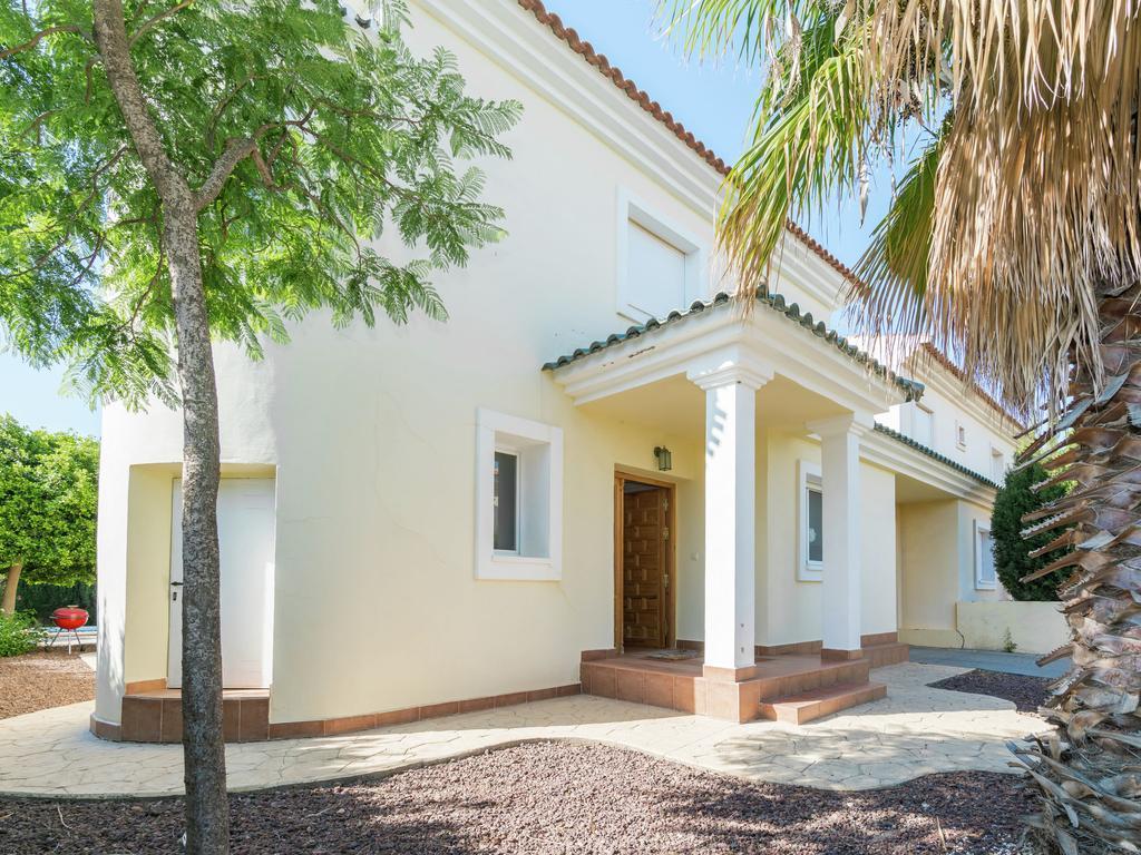 Belvilla By Oyo Villa Mosa Claire Banos y Mendigo Exterior photo